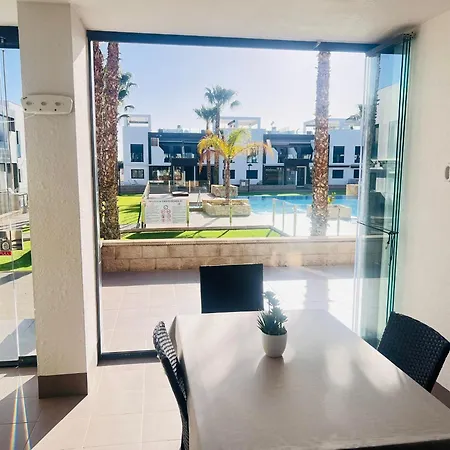 La Zenia Apartment *