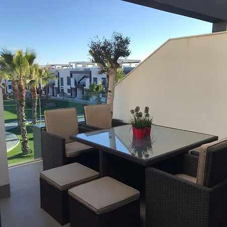 La Zenia Апартаменты
